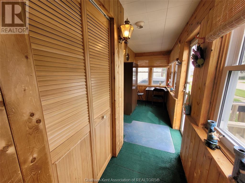 212 Fraser Street, Wallaceburg, Ontario  N8A 3X1 - Photo 8 - 25012272