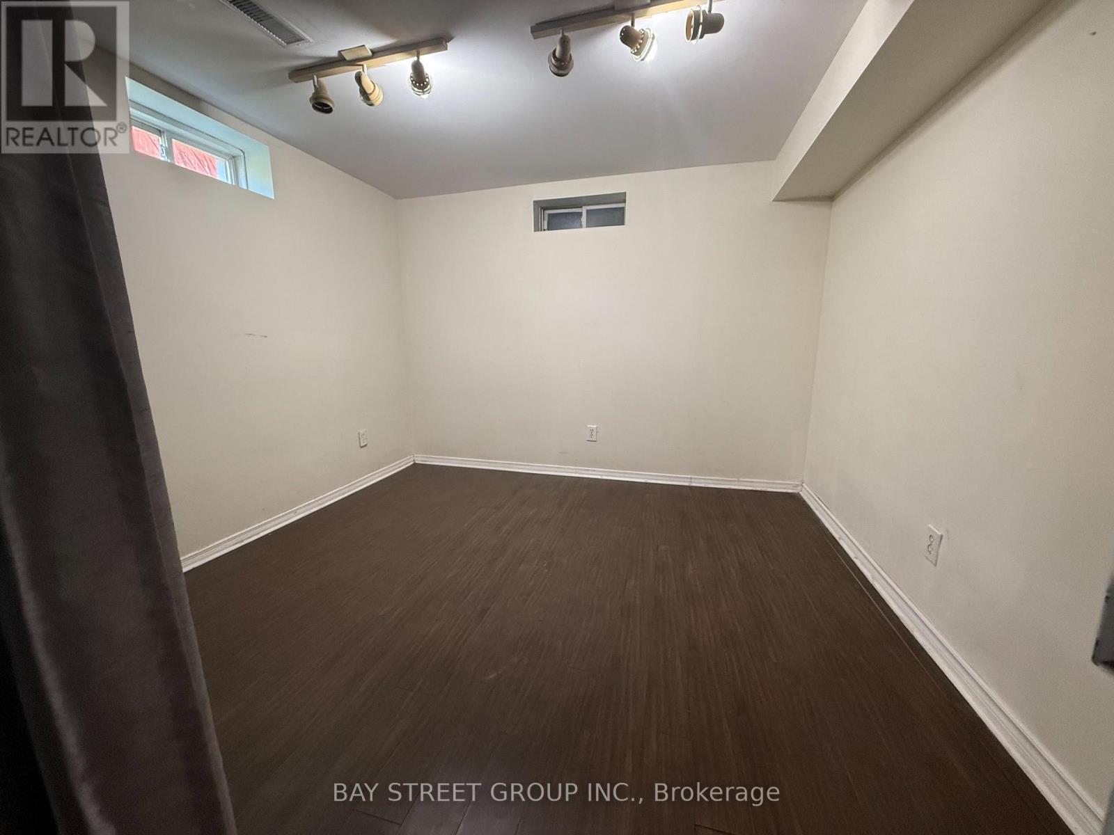 5327 Landsborough Avenue, Mississauga (Hurontario), Ontario  L5R 3X1 - Photo 7 - W12160894