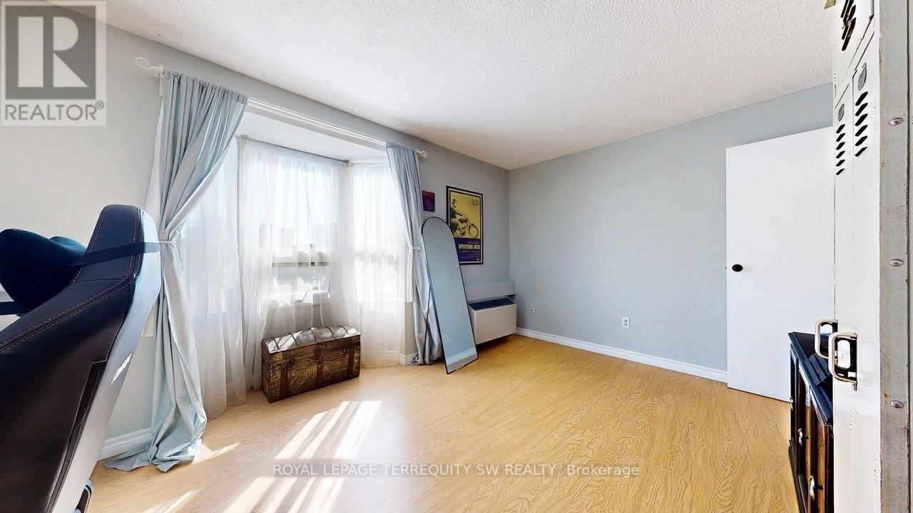 210 - 3835 Lake Shore Boulevard W, Toronto, Ontario  M8W 1R2 - Photo 21 - W12160900