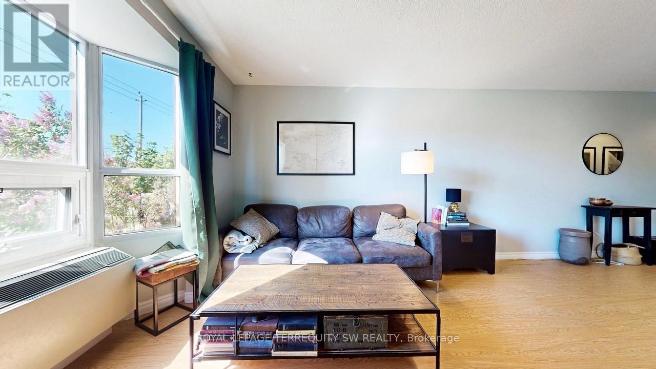 210 - 3835 Lake Shore Boulevard W, Toronto, Ontario  M8W 1R2 - Photo 8 - W12160900
