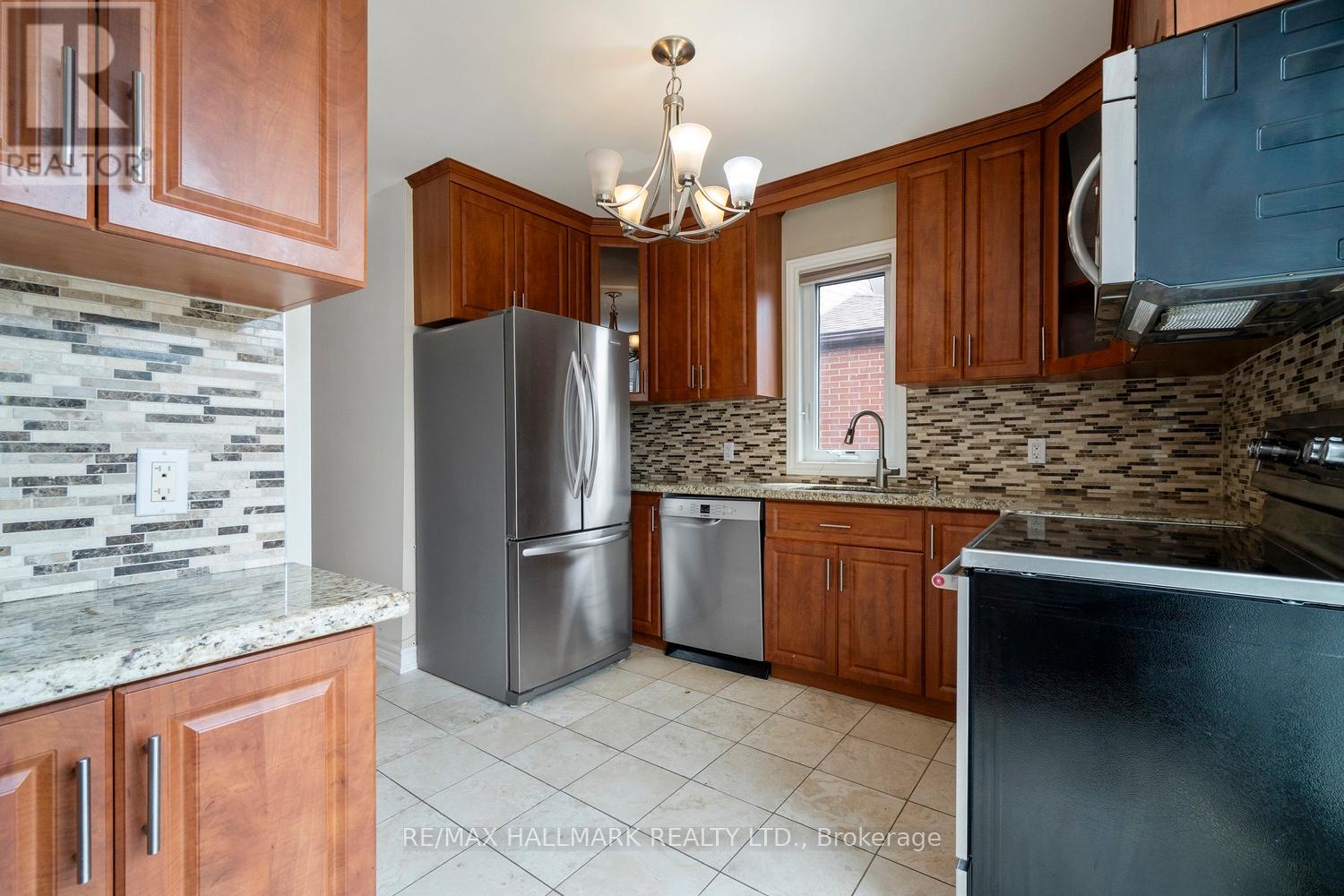72 Gray Avenue, Toronto, Ontario  M6N 4S8 - Photo 5 - W12160910