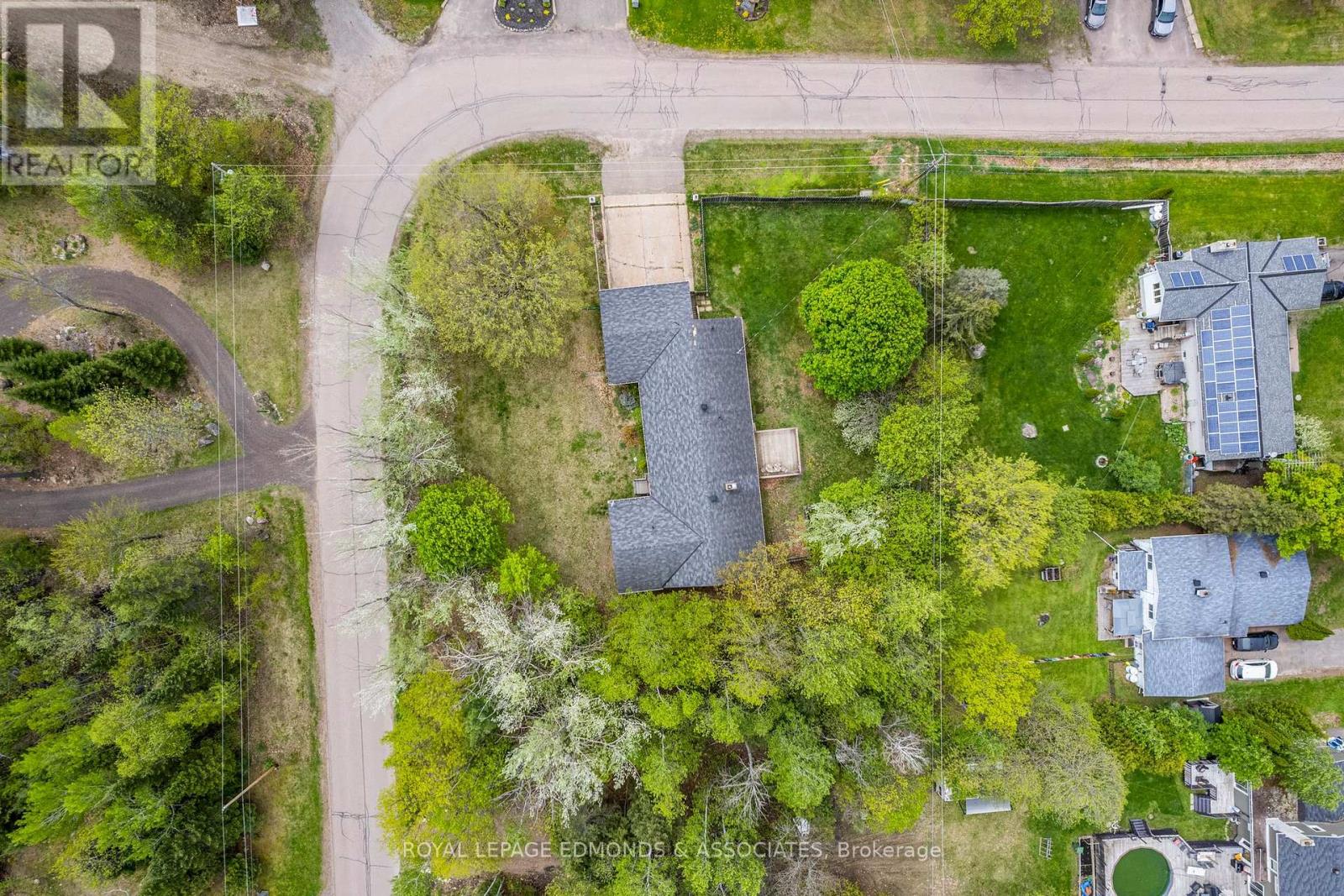 23 Eileen Street, Laurentian Valley, Ontario  K8A 6W2 - Photo 42 - X12160940