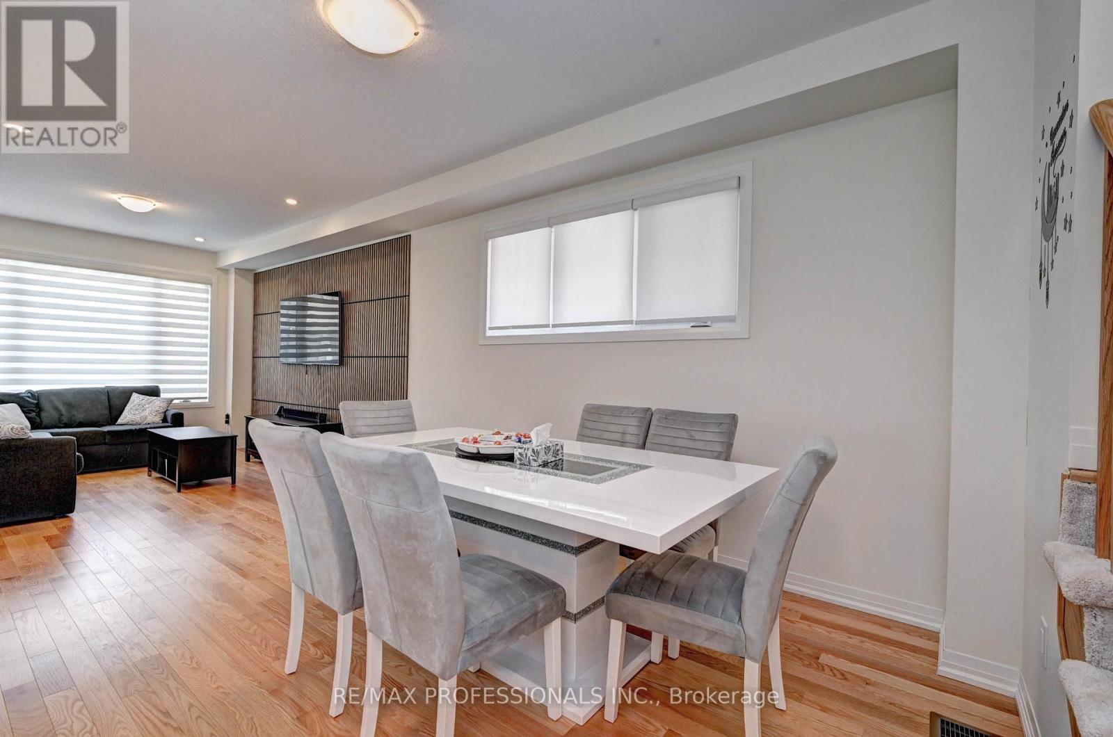 36 Blacklock Street, Cambridge, Ontario  N1S 0E3 - Photo 8 - X12160886