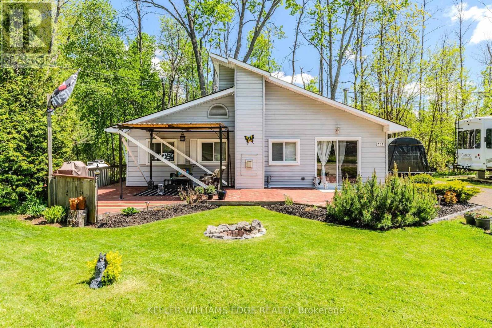 705 - 57 12th Concession Road E, Hamilton, Ontario  L0R 1K0 - Photo 2 - X12160906