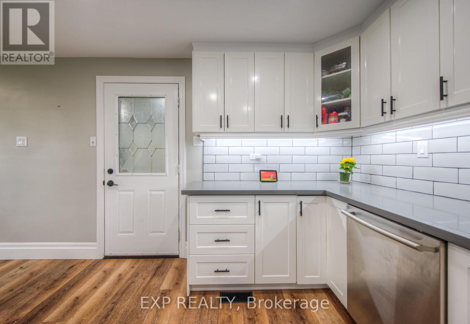 55 Stafford Street, Woodstock, Ontario  N4S 3Z8 - Photo 14 - X12160921