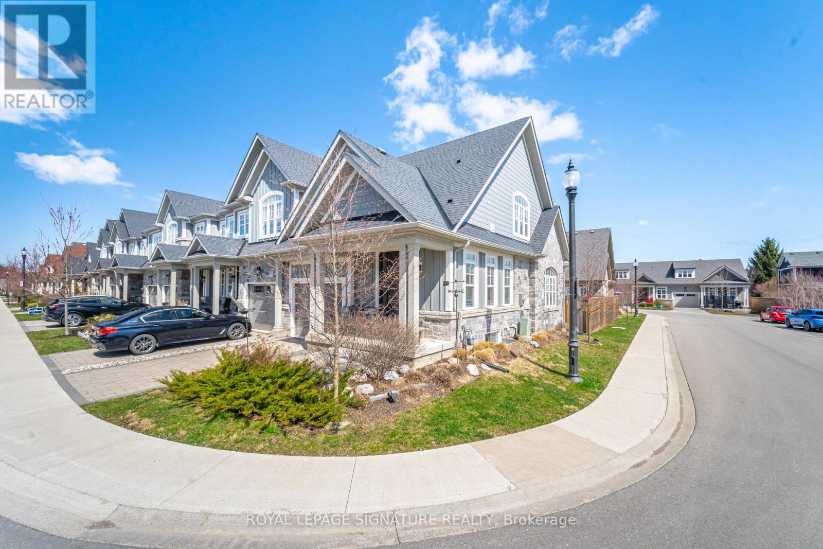 47 Windsor Circle, Niagara-On-The-Lake, Ontario  L0S 1J0 - Photo 3 - X12160923