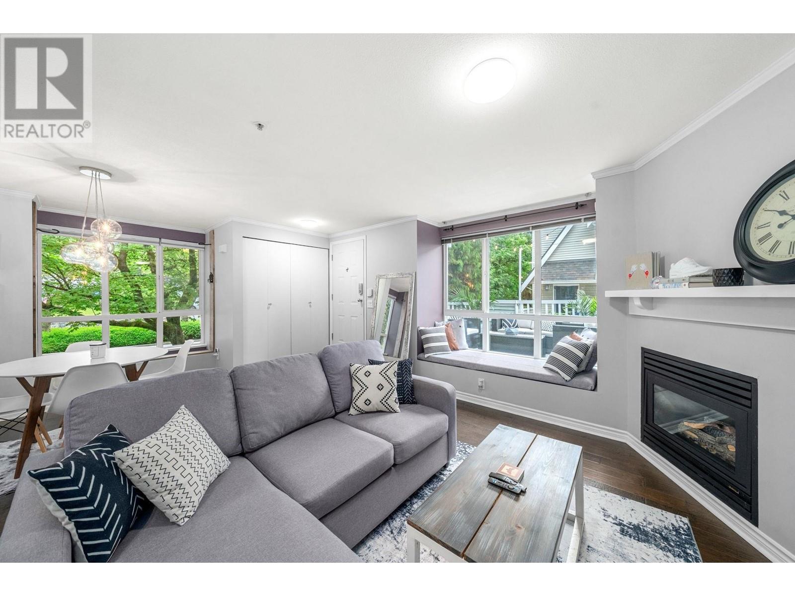 3 995 Lynn Valley Road, North Vancouver, British Columbia  V7J 1Z6 - Photo 1 - R3004924
