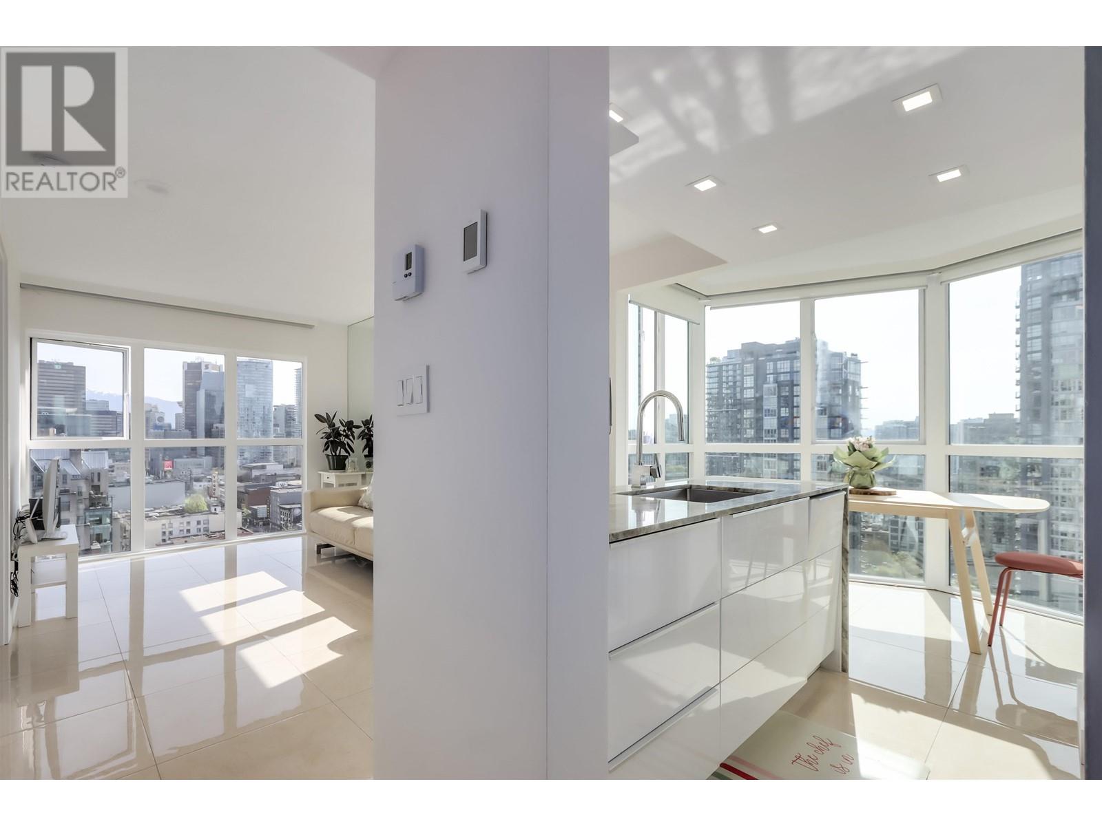 1907 1188 Howe Street, Vancouver, British Columbia  V6Z 2S8 - Photo 7 - R3005006