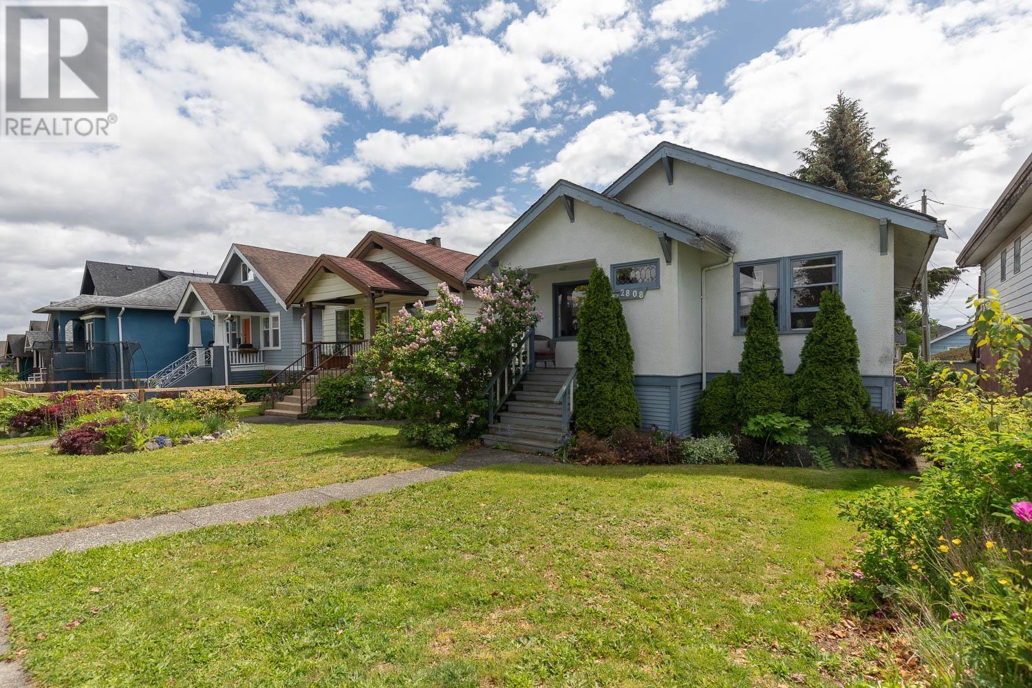 2808 TURNER STREET, vancouver, British Columbia
