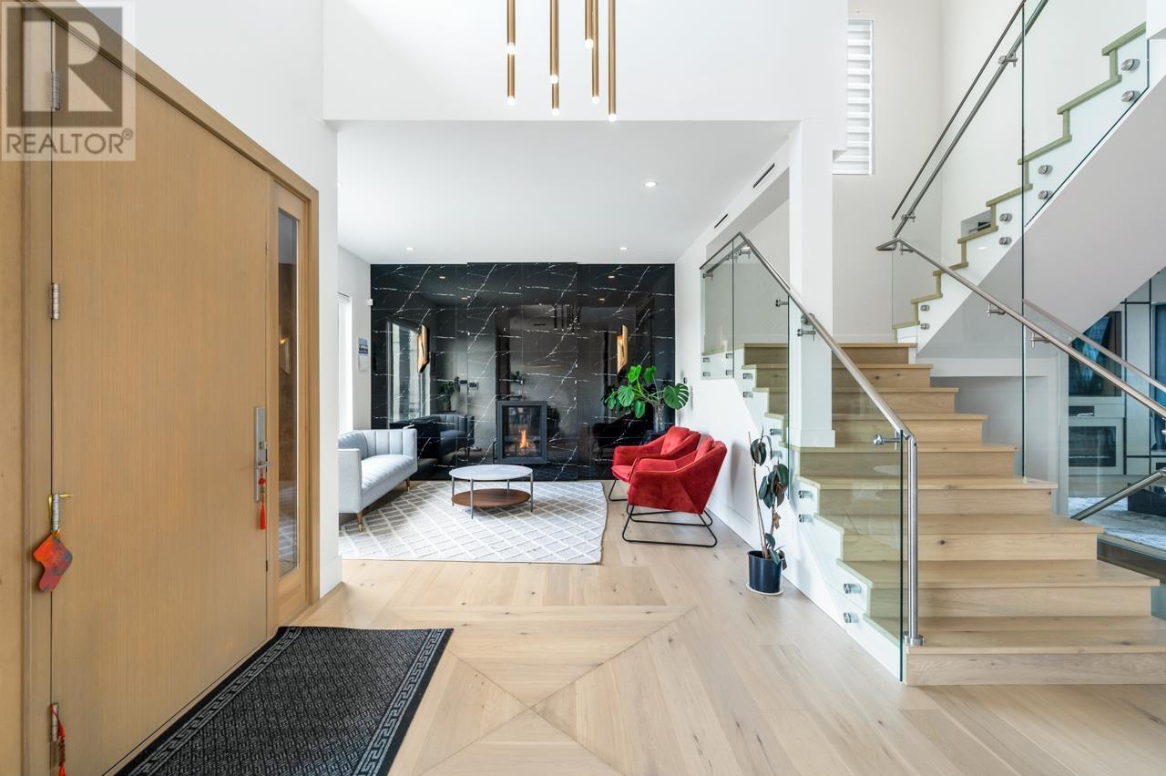 Property at 5655 PORTLAND STREET image 4