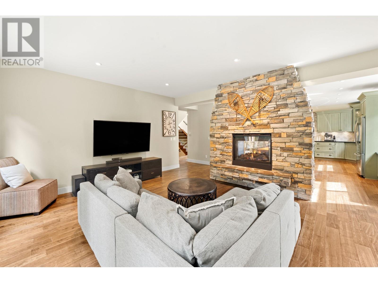2867 Mclaren Court, Coquitlam, British Columbia  V3B 8G2 - Photo 13 - R3005028
