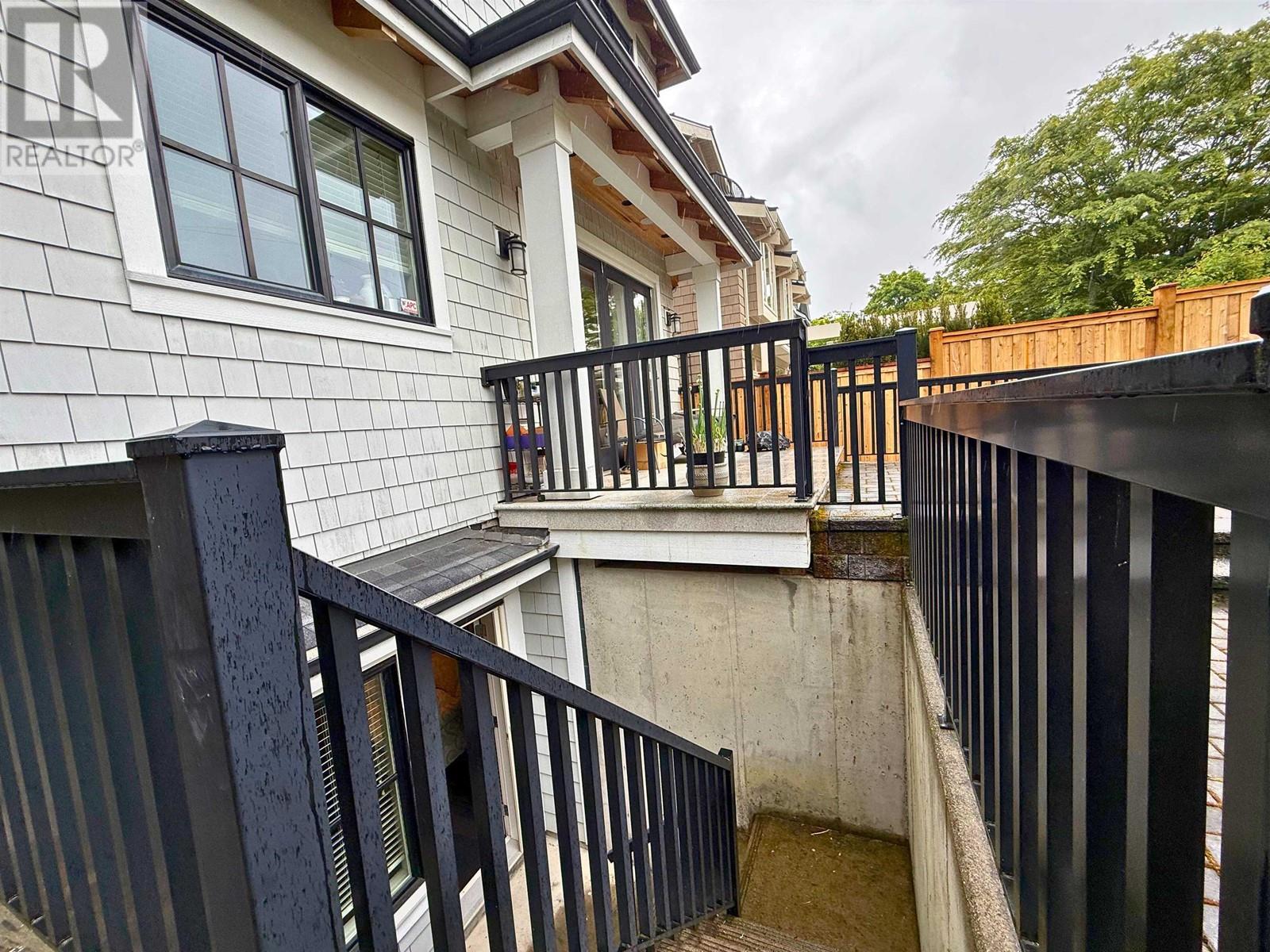 3558 W 11th Avenue, Vancouver, British Columbia  V6R 2K2 - Photo 3 - R3005063