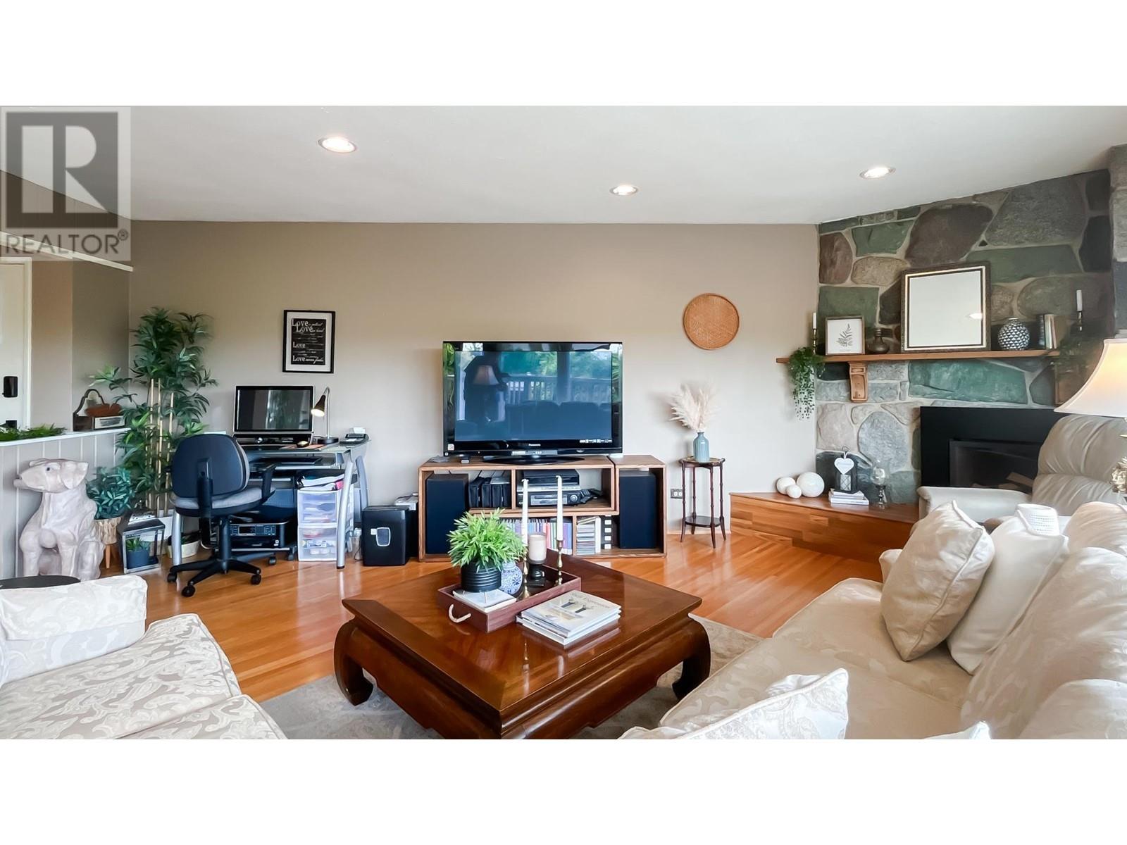 812 York Street, New Westminster, British Columbia  V3L 4S4 - Photo 9 - R3004982