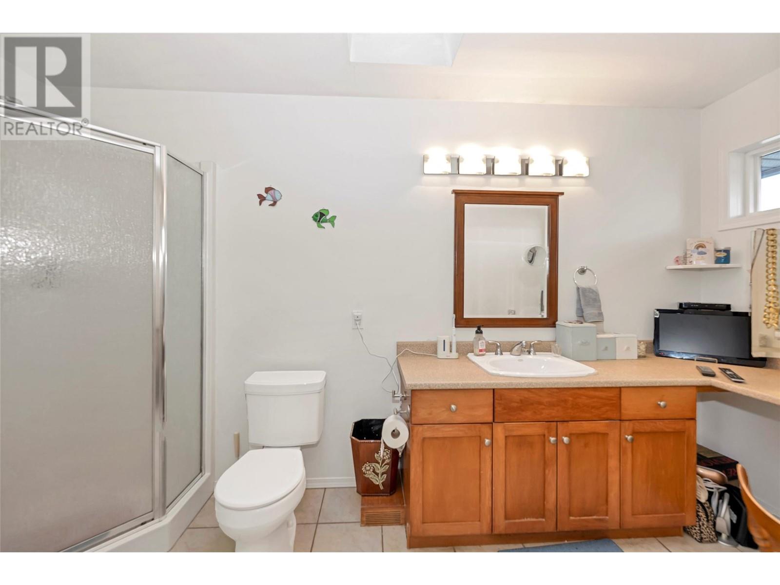 16864 Gatzke Road, Oyama, British Columbia  V4V 2J1 - Photo 23 - 10335166