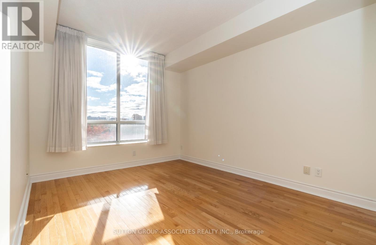 401 - 1101 Leslie Street, Toronto, Ontario  M3C 4G3 - Photo 10 - C12160930