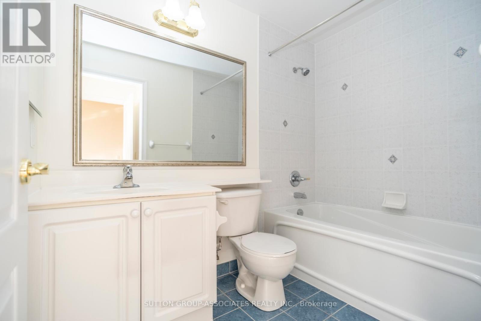 401 - 1101 Leslie Street, Toronto, Ontario  M3C 4G3 - Photo 12 - C12160930