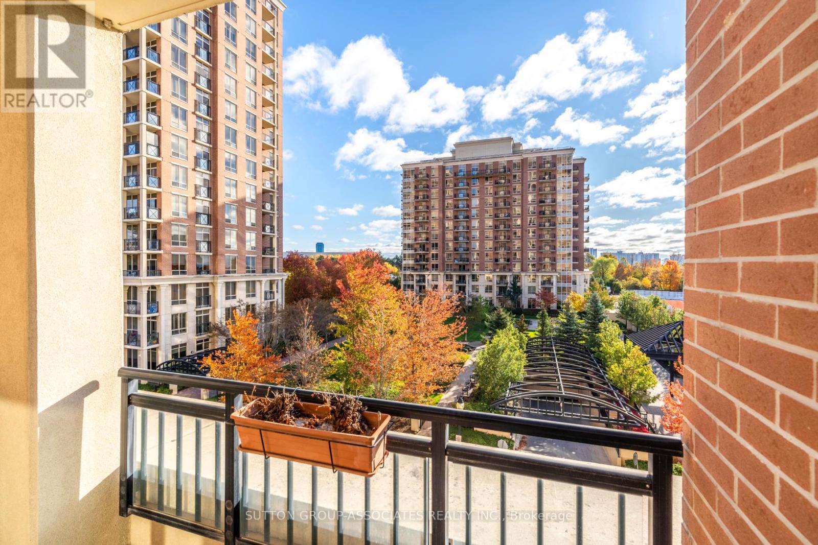 401 - 1101 Leslie Street, Toronto, Ontario  M3C 4G3 - Photo 15 - C12160930