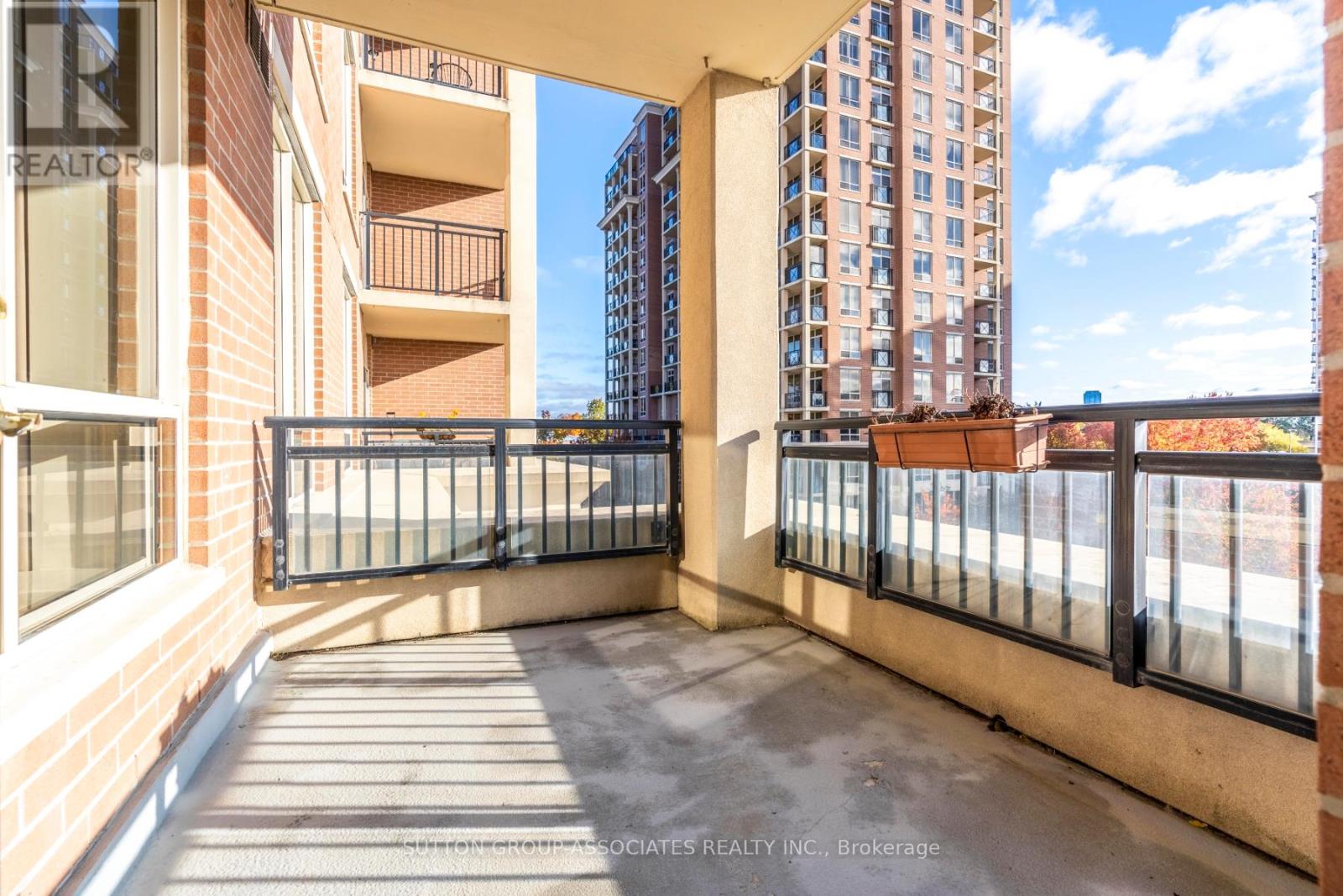401 - 1101 Leslie Street, Toronto, Ontario  M3C 4G3 - Photo 16 - C12160930