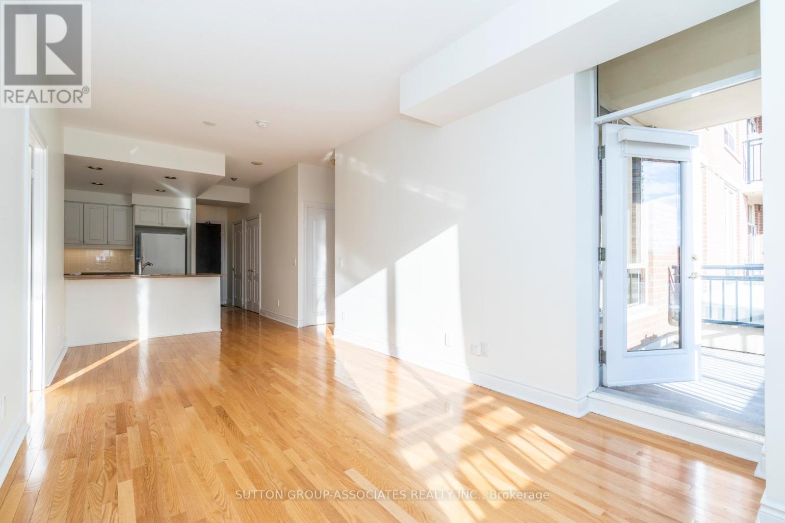 401 - 1101 Leslie Street, Toronto, Ontario  M3C 4G3 - Photo 6 - C12160930