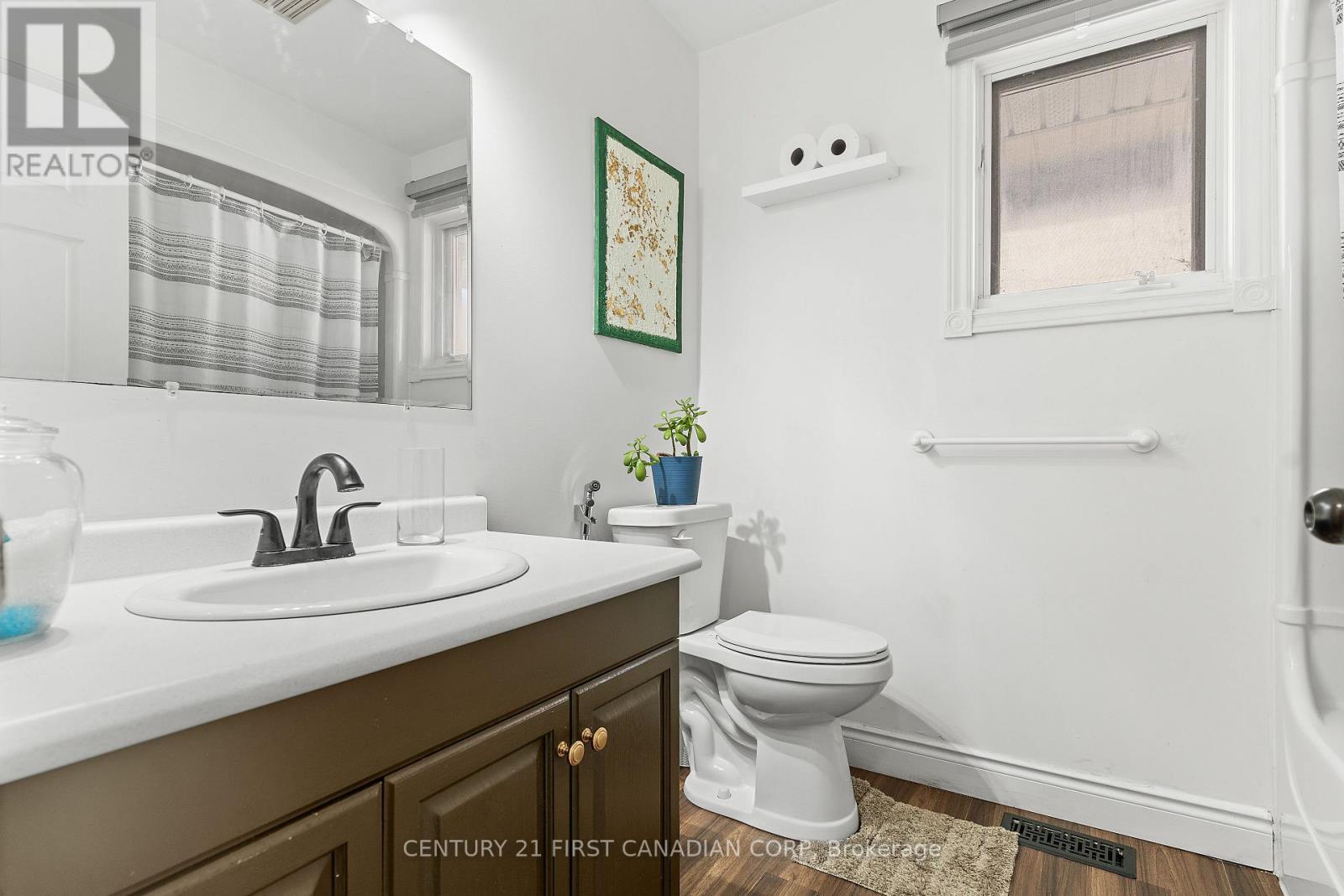 38 St Michaels Street, Norfolk, Ontario  N4B 3C8 - Photo 14 - X12133735