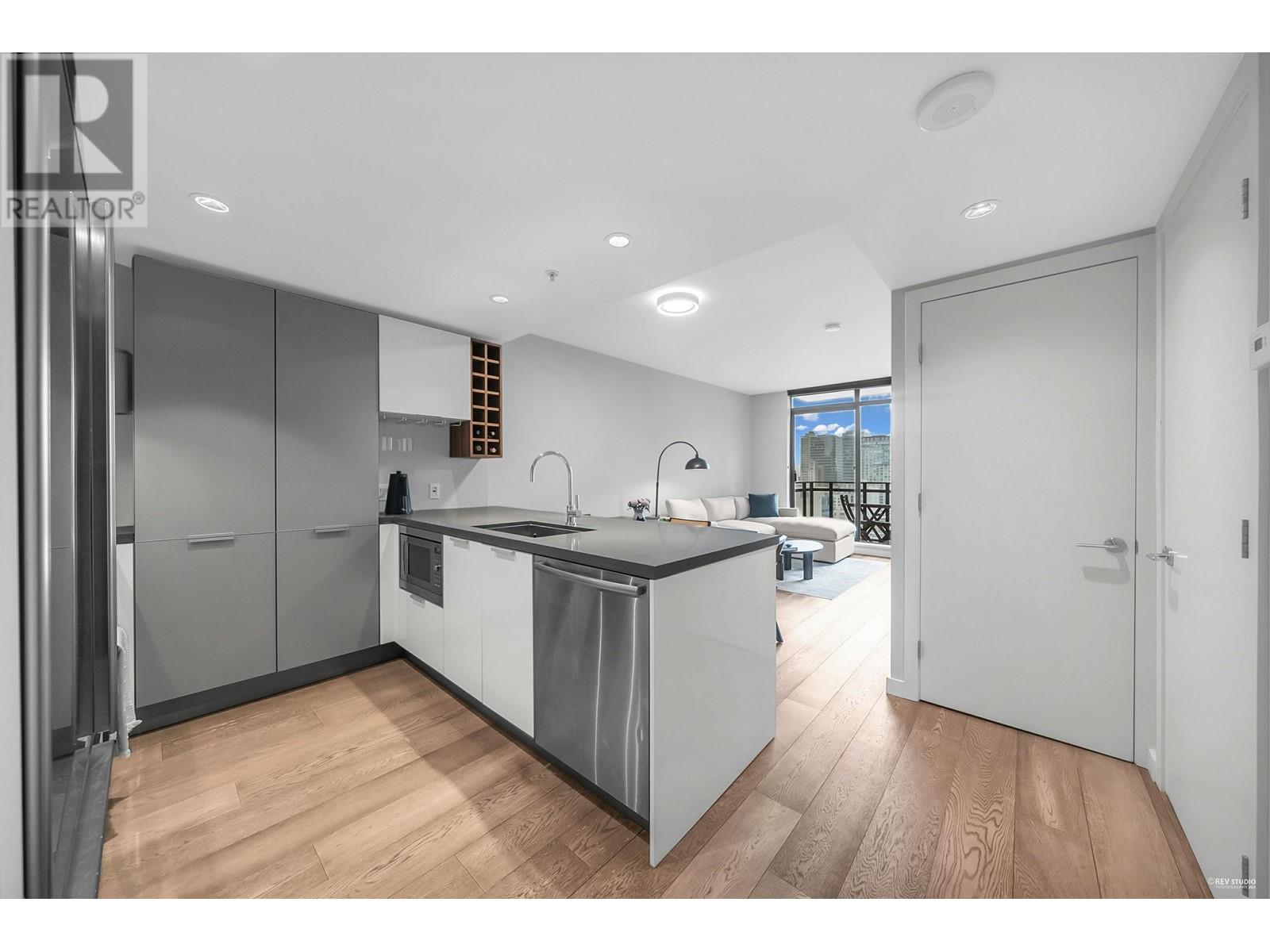 1907 788 Richards Street, Vancouver, British Columbia  V6B 0C7 - Photo 10 - R3004689