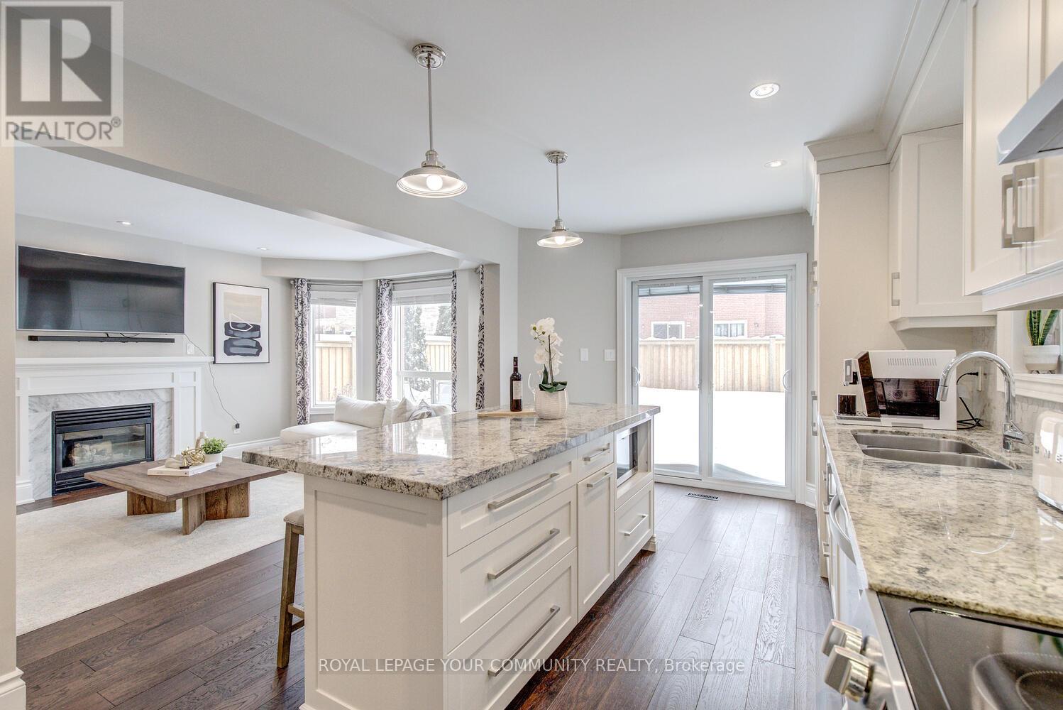 107 Purcell Crescent, Vaughan (Maple), Ontario  L6A 3C7 - Photo 25 - N12160947