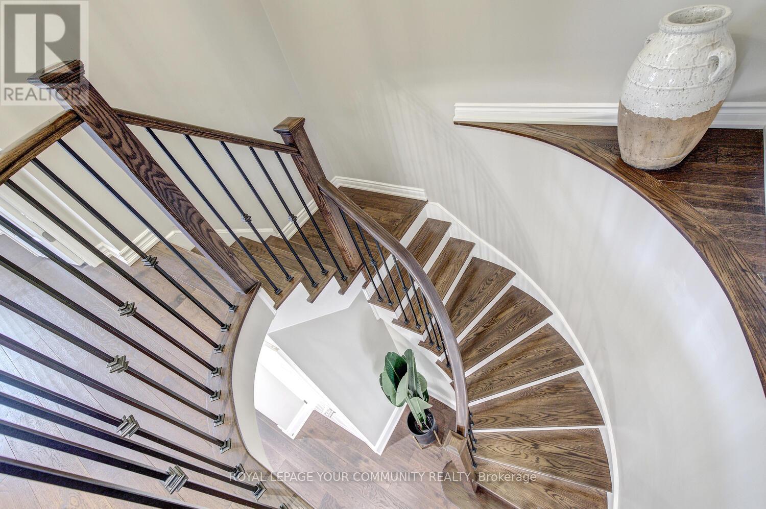 107 Purcell Crescent, Vaughan (Maple), Ontario  L6A 3C7 - Photo 34 - N12160947