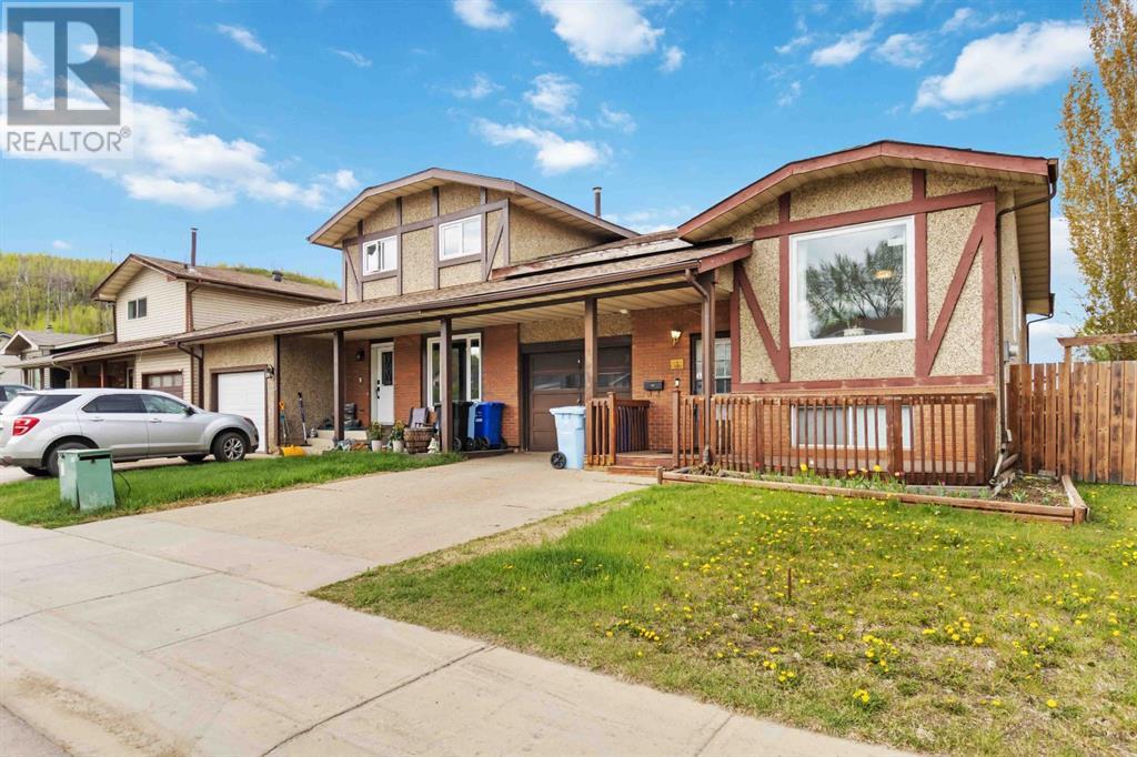 Property at 131 Grayling Crescent image 2