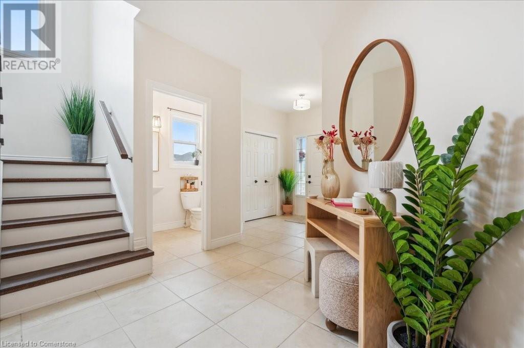 450 Applegate Court, Waterloo, Ontario  N2T 0A9 - Photo 6 - 40730110