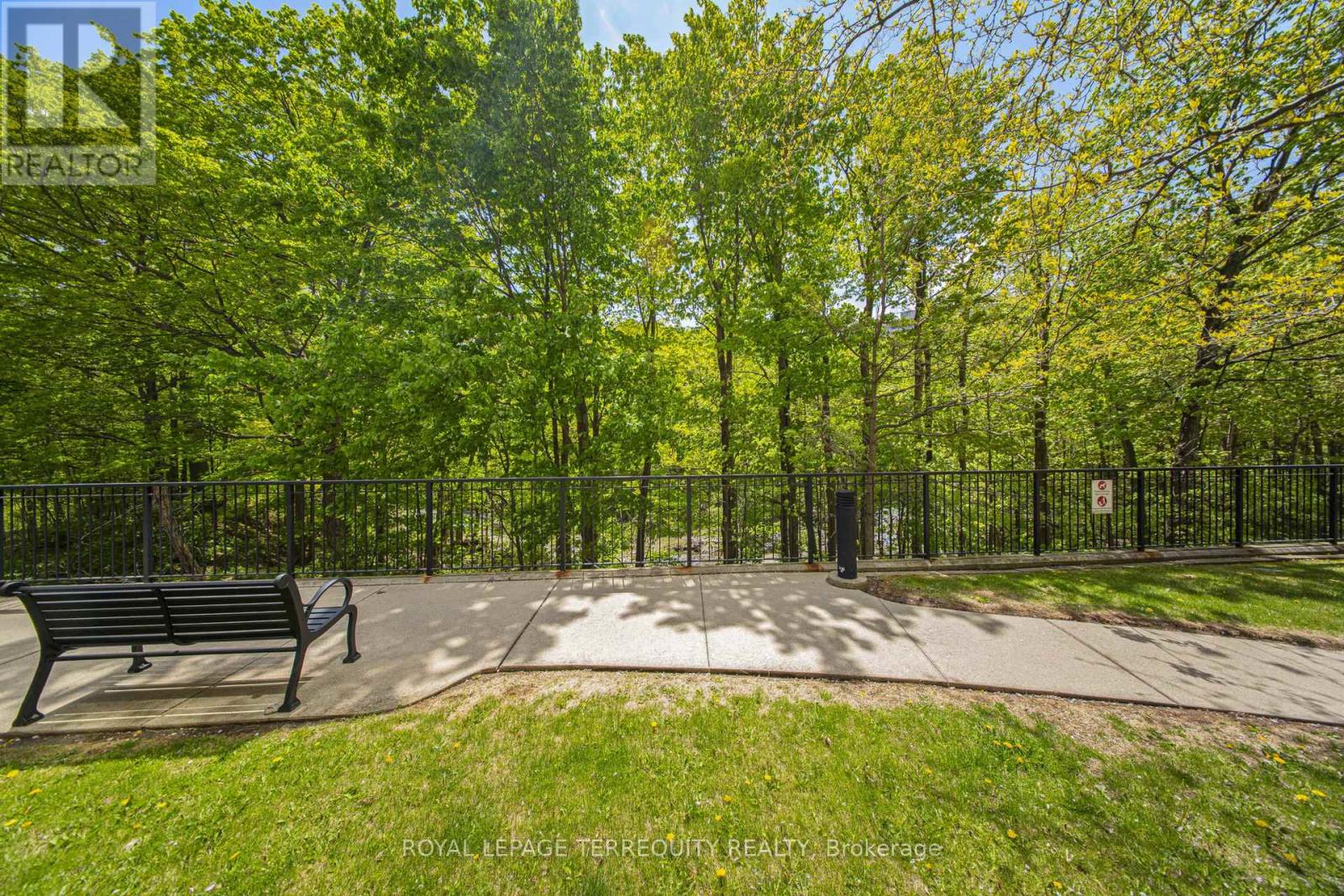 402 - 200 Burnhamthorpe Road E, Mississauga (Mississauga Valleys), Ontario  L5A 4L4 - Photo 29 - W12160852