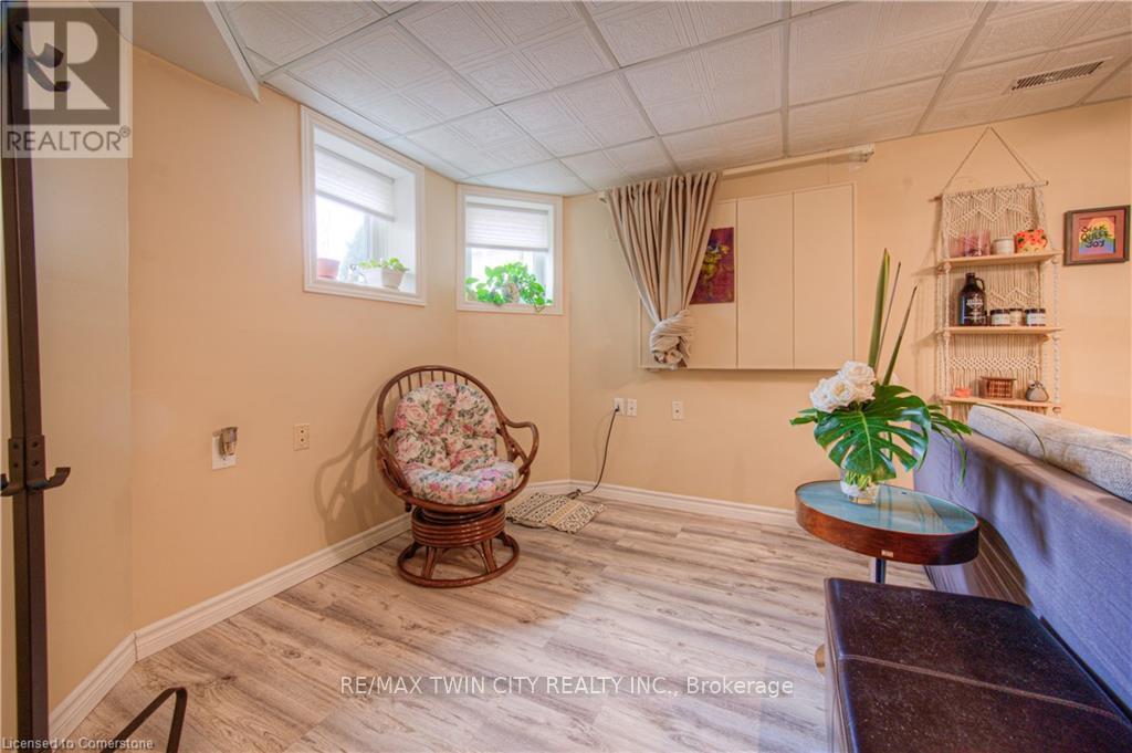 309 Christopher Drive, Cambridge, Ontario  N1P 1A1 - Photo 25 - X12160942