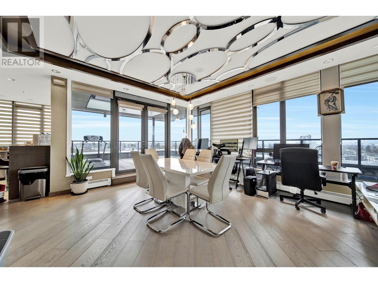 Listing Picture 11 of 32 : PH2 2689 KINGSWAY, Vancouver / 溫哥華 - 魯藝地產 Yvonne Lu Group - MLS Medallion Club Member