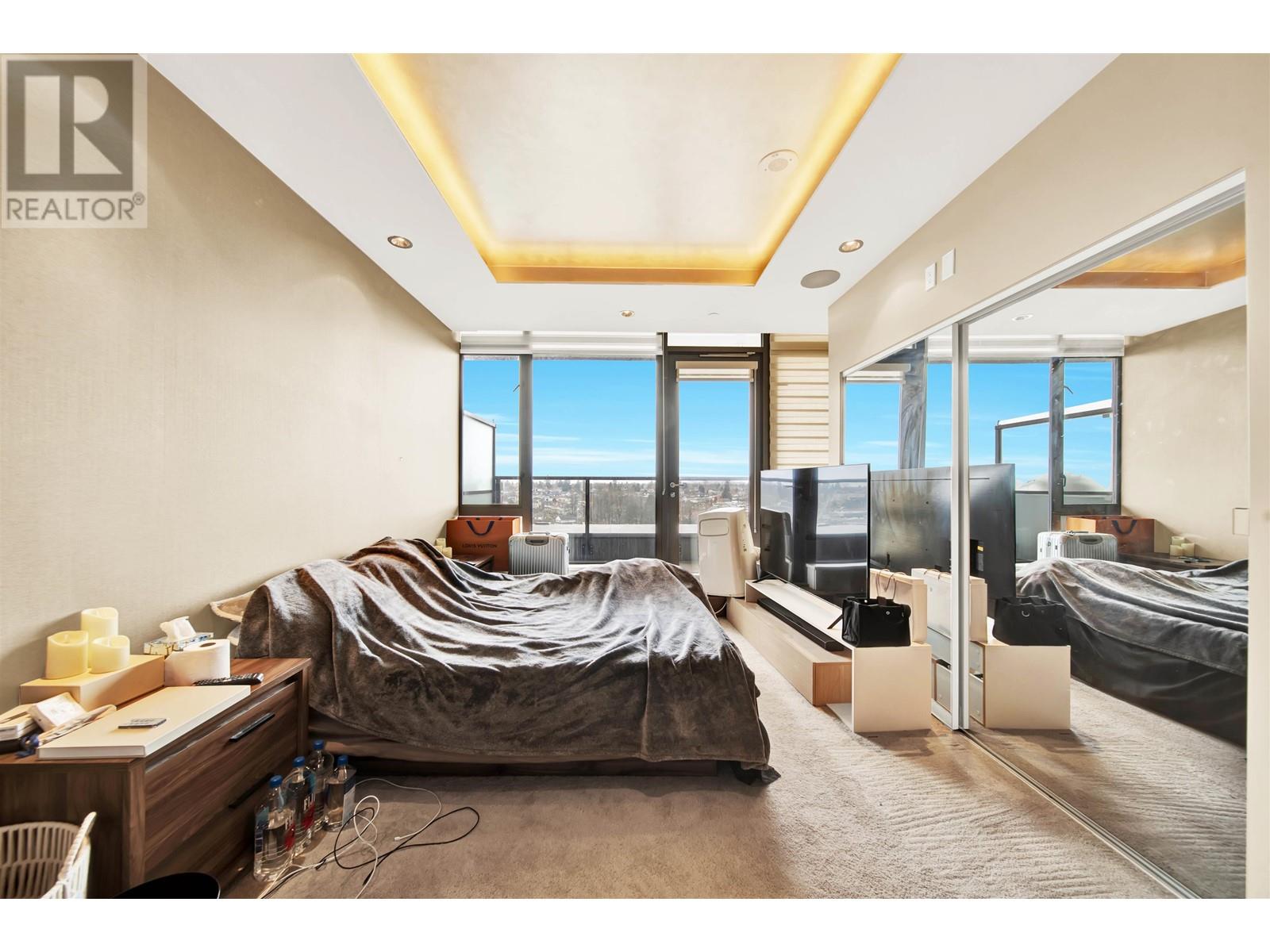 Listing Picture 22 of 32 : PH2 2689 KINGSWAY, Vancouver / 溫哥華 - 魯藝地產 Yvonne Lu Group - MLS Medallion Club Member