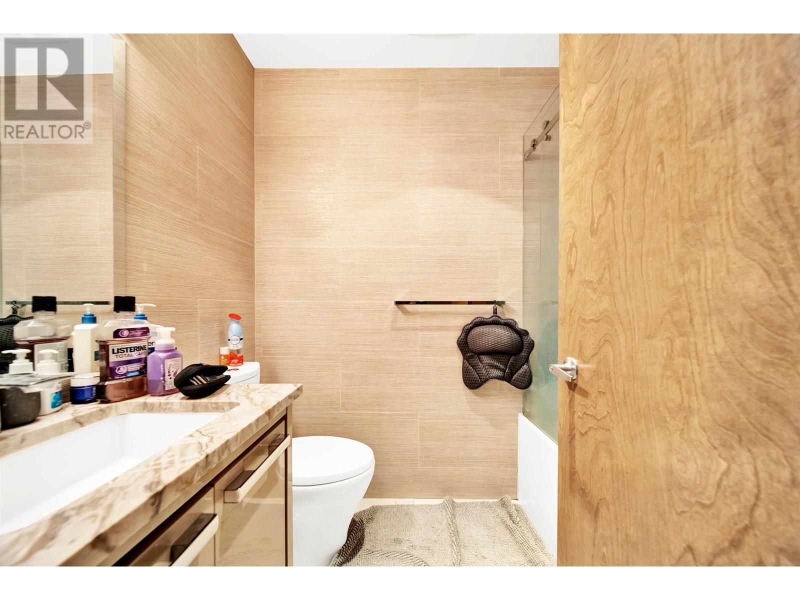 Listing Picture 17 of 32 : PH2 2689 KINGSWAY, Vancouver / 溫哥華 - 魯藝地產 Yvonne Lu Group - MLS Medallion Club Member