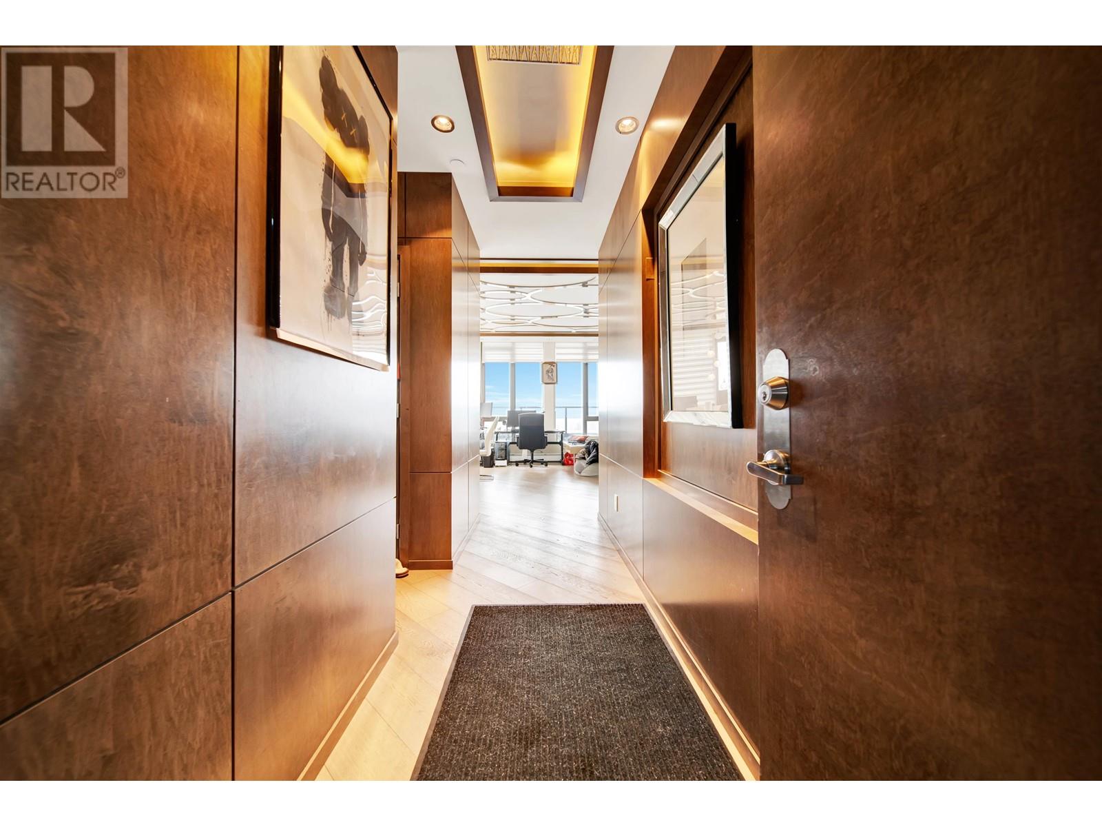 Listing Picture 4 of 32 : PH2 2689 KINGSWAY, Vancouver / 溫哥華 - 魯藝地產 Yvonne Lu Group - MLS Medallion Club Member