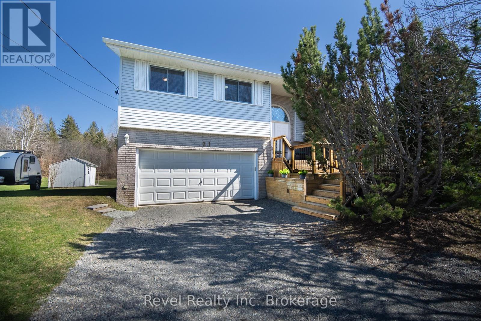 21 Millichamp Street, Markstay-Warren, Ontario  P0M 2G0 - Photo 2 - X12160956