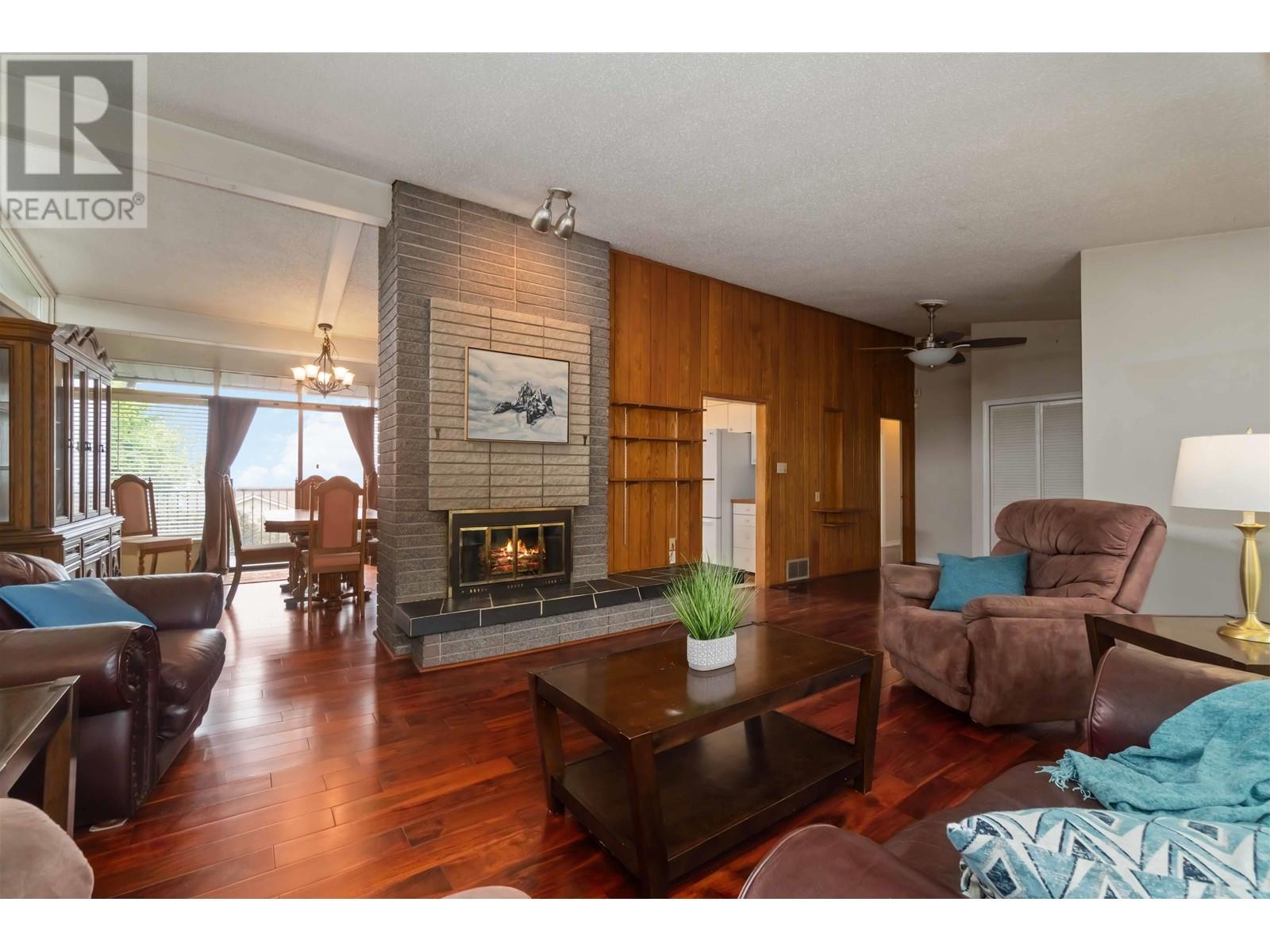 944 Stewart Avenue, Coquitlam, British Columbia  V3K 2N6 - Photo 5 - R3005026