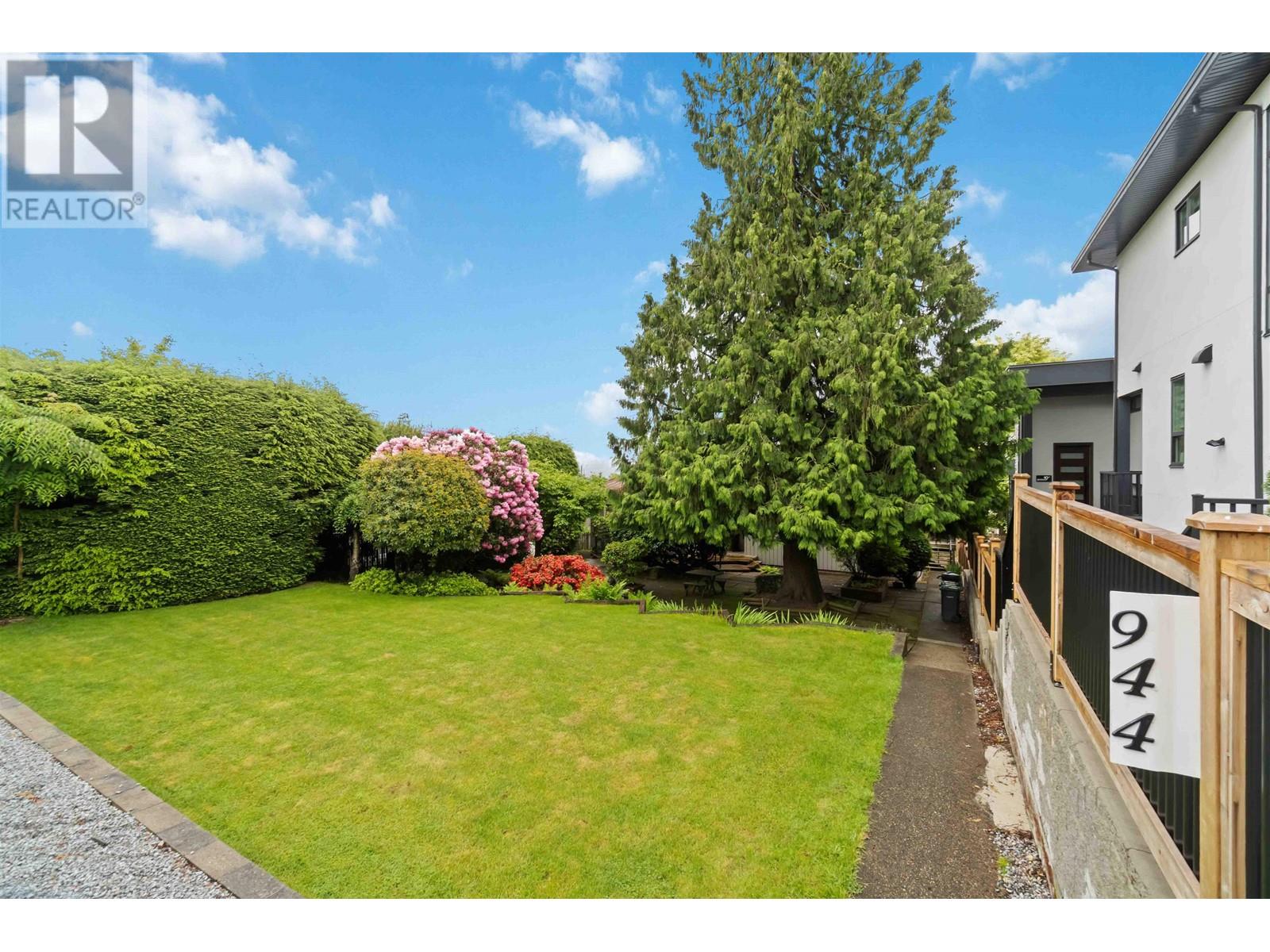 944 Stewart Avenue, Coquitlam, British Columbia  V3K 2N6 - Photo 29 - R3005026