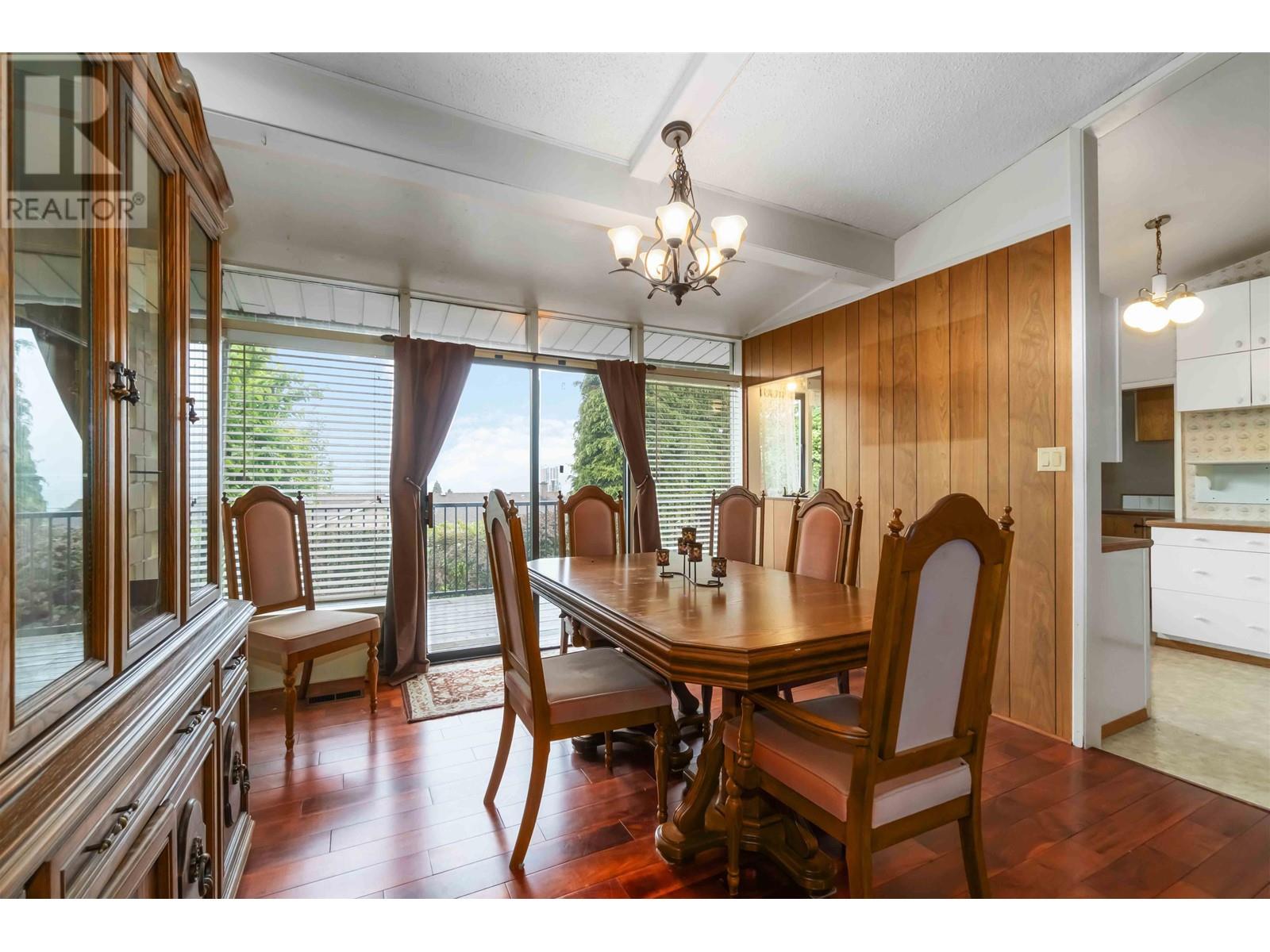 944 Stewart Avenue, Coquitlam, British Columbia  V3K 2N6 - Photo 6 - R3005026