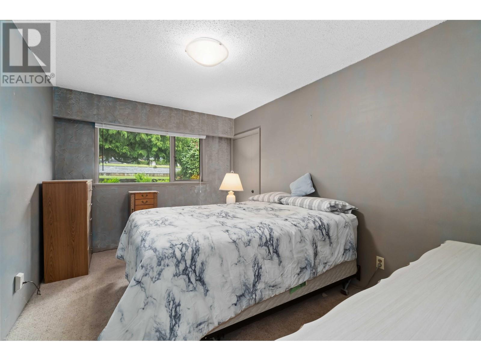 944 Stewart Avenue, Coquitlam, British Columbia  V3K 2N6 - Photo 12 - R3005026