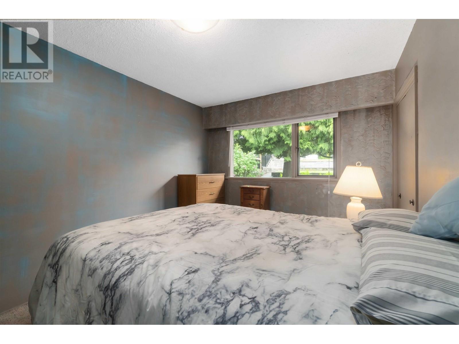 944 Stewart Avenue, Coquitlam, British Columbia  V3K 2N6 - Photo 13 - R3005026