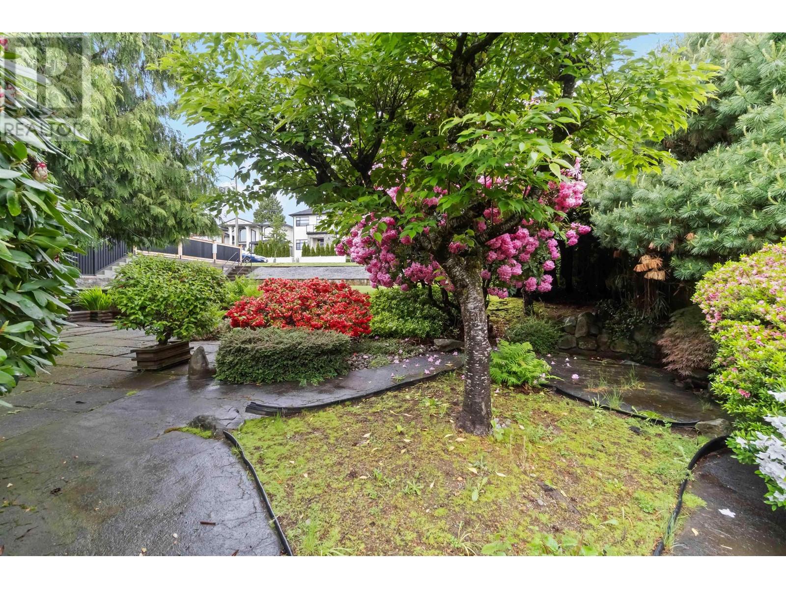 944 Stewart Avenue, Coquitlam, British Columbia  V3K 2N6 - Photo 37 - R3005026