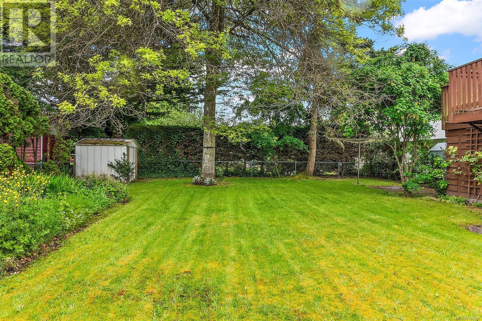 Property at 10327 Bowerbank Rd image 5