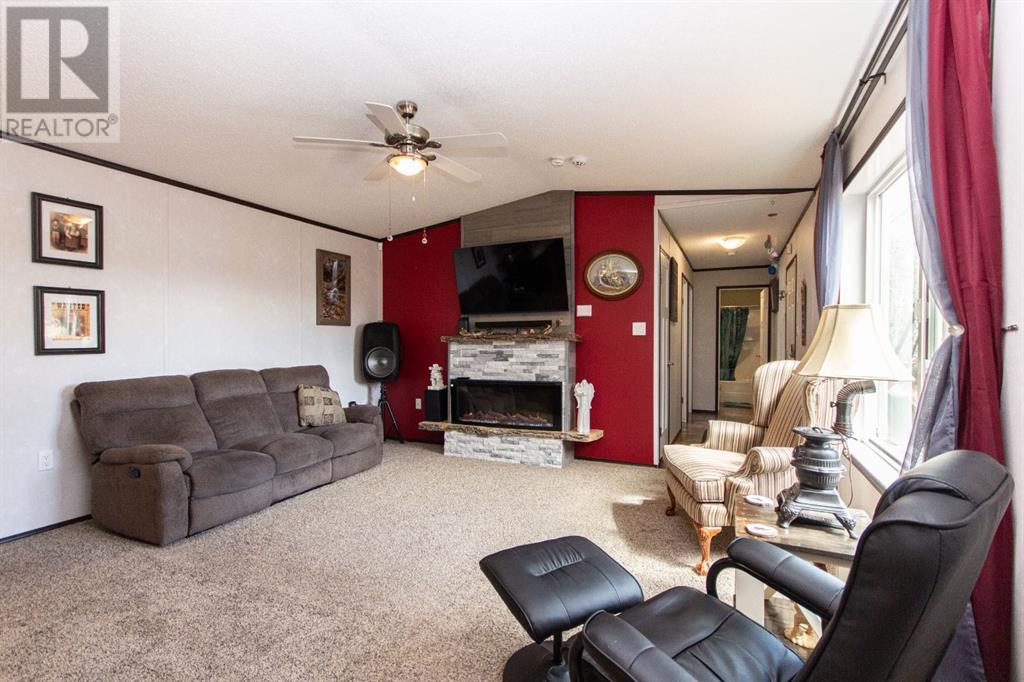 29 Parkside Drive, Red Deer, Alberta  T4P 1K1 - Photo 6 - A2215373