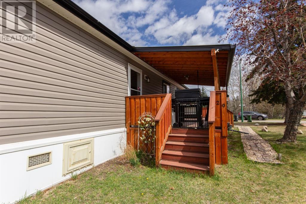 29 Parkside Drive, Red Deer, Alberta  T4P 1K1 - Photo 36 - A2215373