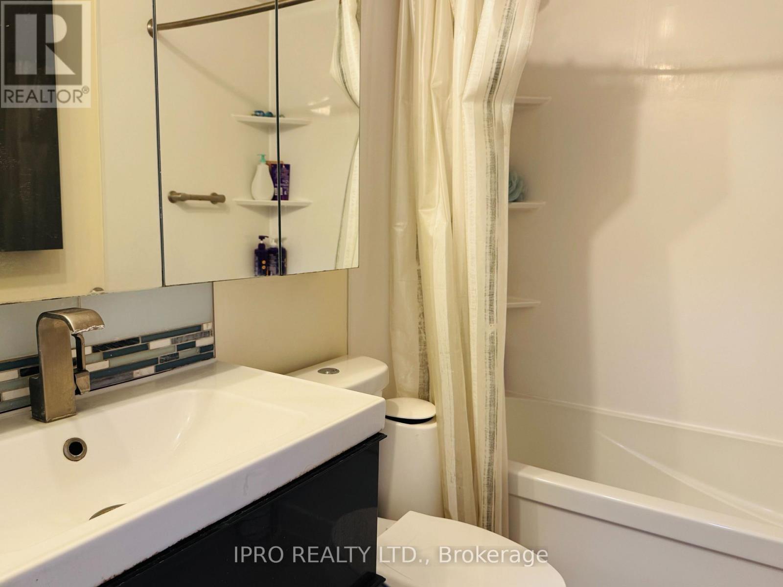 43 Delaney Crescent, Barrie, Ontario  L4N 7C4 - Photo 21 - S12144934
