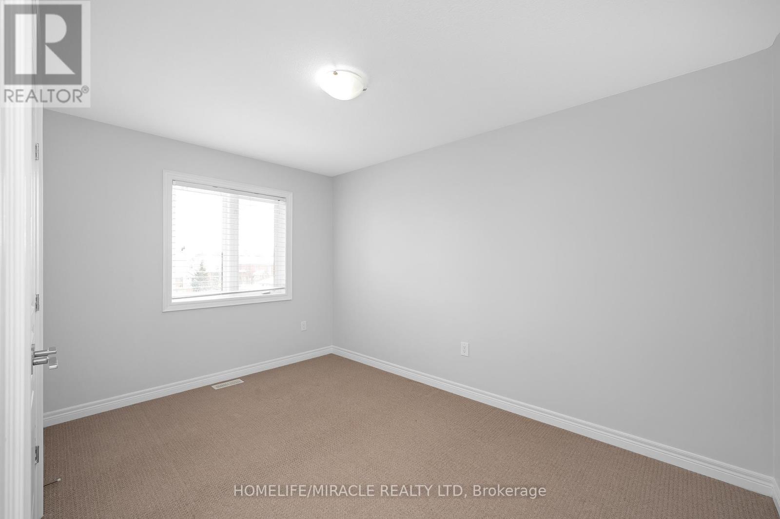 38 Sexton Crescent, Hamilton, Ontario  L9G 0E3 - Photo 27 - X12090933