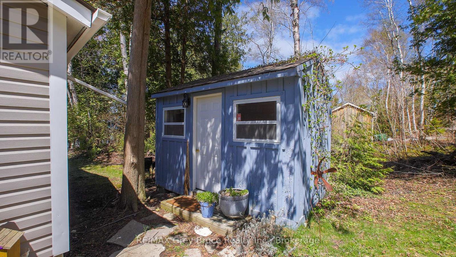 725 Bruce Road 13 Road, Native Leased Lands, Ontario  N0H 2L0 - Photo 18 - X12138886