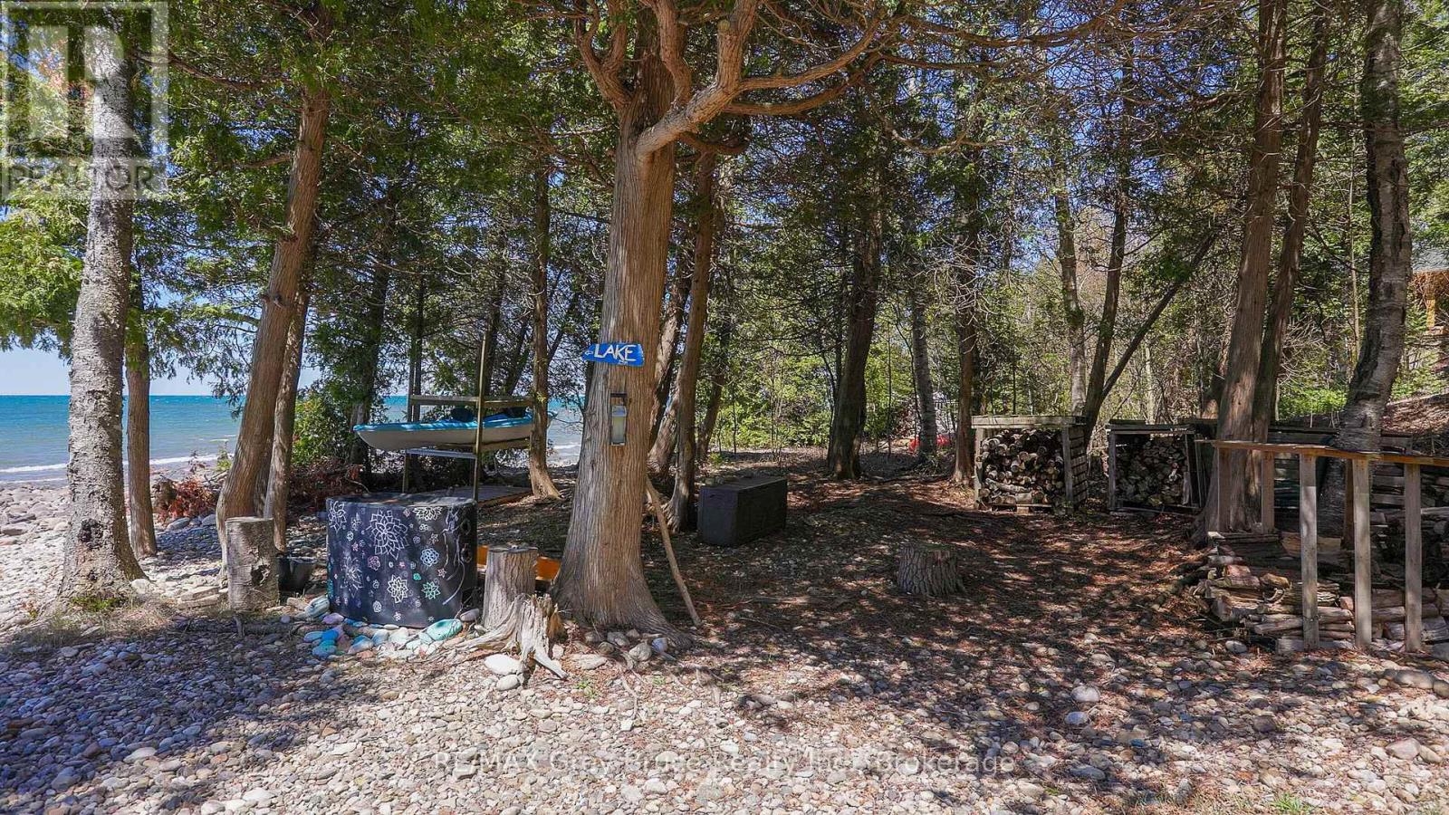 725 Bruce Road 13 Road, Native Leased Lands, Ontario  N0H 2L0 - Photo 24 - X12138886