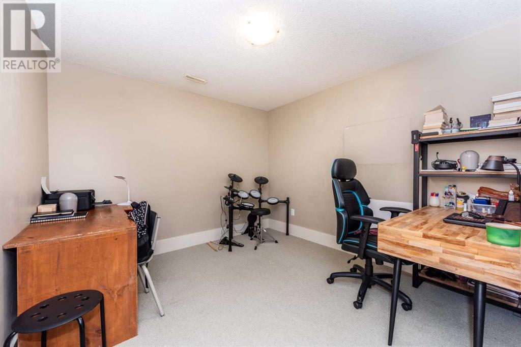 8522 Wentworth Drive Sw, Calgary, Alberta  T3H 5V3 - Photo 36 - A2222997